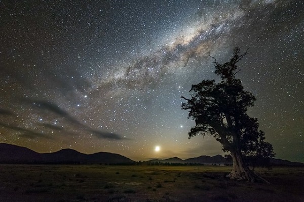 Flinders-Ranges-stars-Michael-Waterhouse-Photography